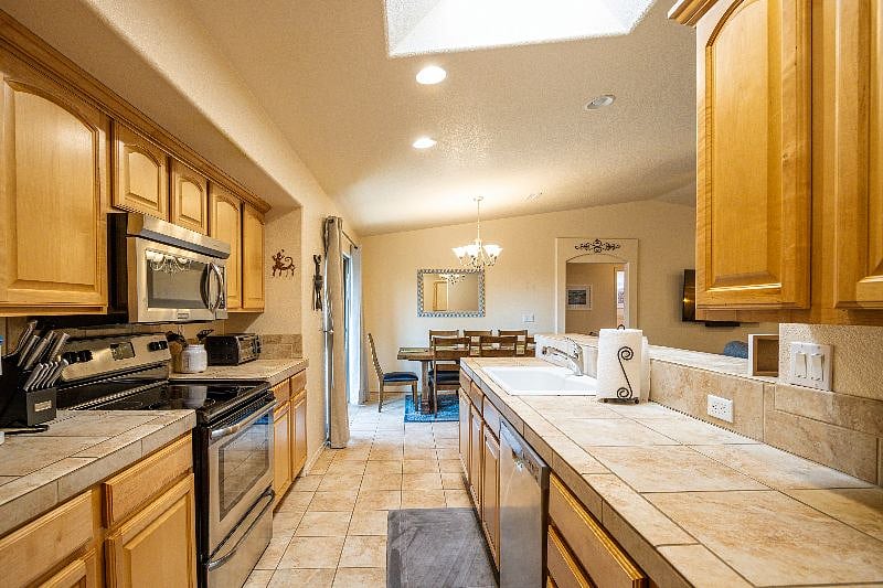 Furnished Finder property 338833_1 photo 6