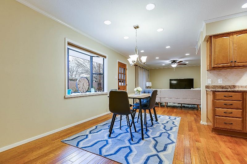 Furnished Finder property 338869_2 photo 9