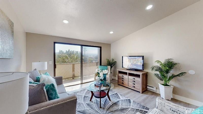 Furnished Finder property 338926_1 photo 4