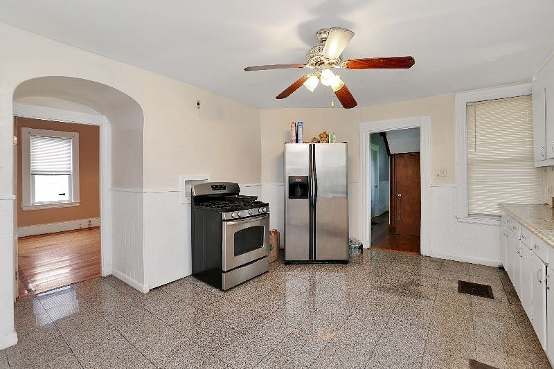 Furnished Finder property 338981_2 photo 4