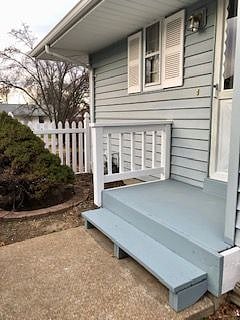Back Porch (3rd Entrance), Goes down into Fenced Back Yard