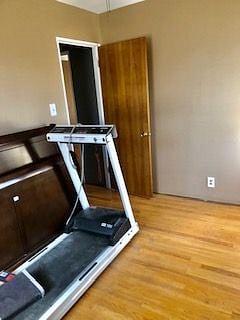 3rd Bedroom (Smallest), Windows NOW have BlackOut Curtains, TreadMill Can Stay