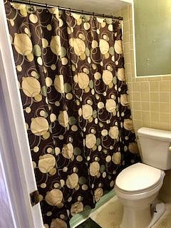 Bathroom #2 with Shower Curtain