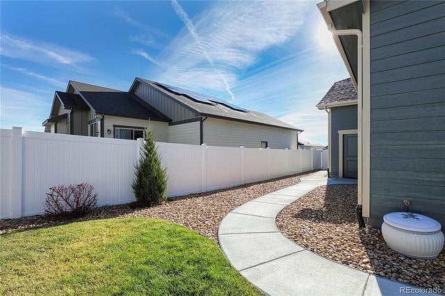 Fully landscaped side yards