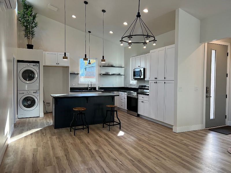 Furnished Finder property 339212_1 photo 1