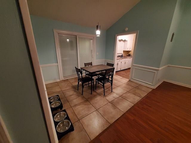 Furnished Finder property 339214_1 photo 17