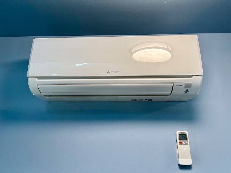 Year round comfort with ample air conditioning.