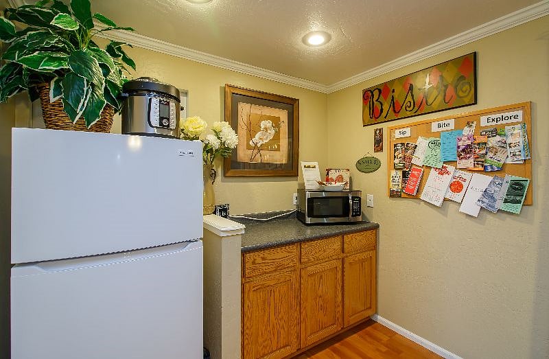 Furnished Finder property 339417_1 photo 5