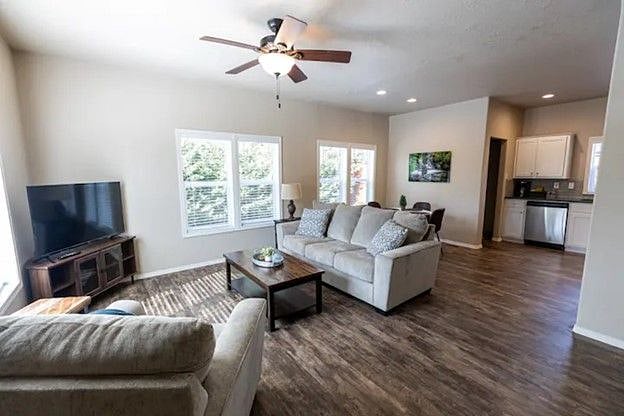 OPEN LIVING AREA