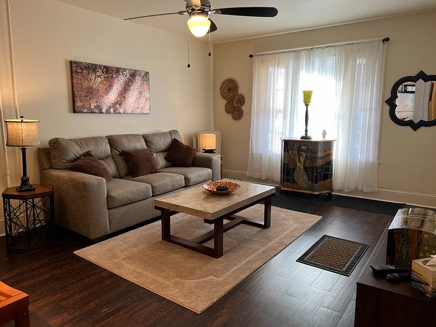 Furnished Finder property 339500_1 photo 2
