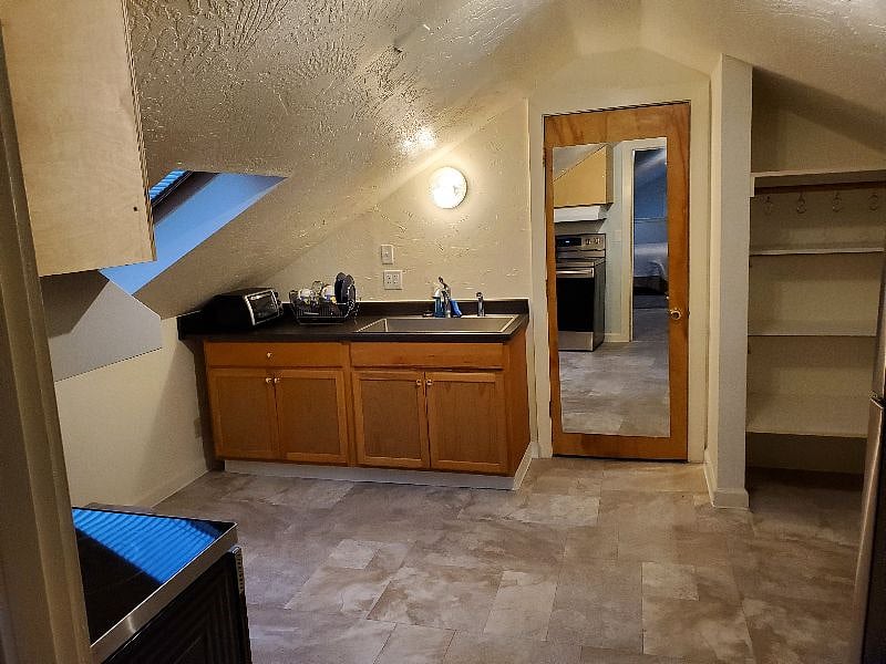 Furnished Finder property 339561_1 photo 5