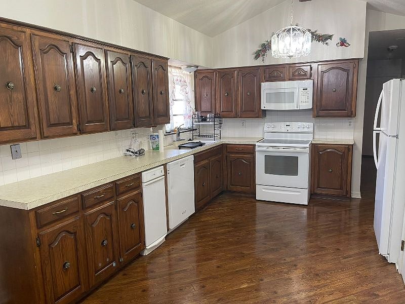 Furnished Finder property 339689_1 photo 6