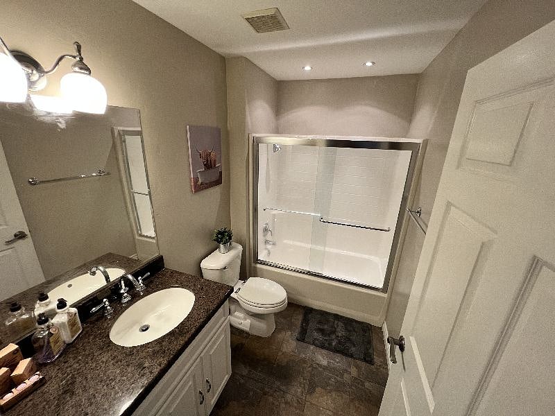 Upstairs bathroom.