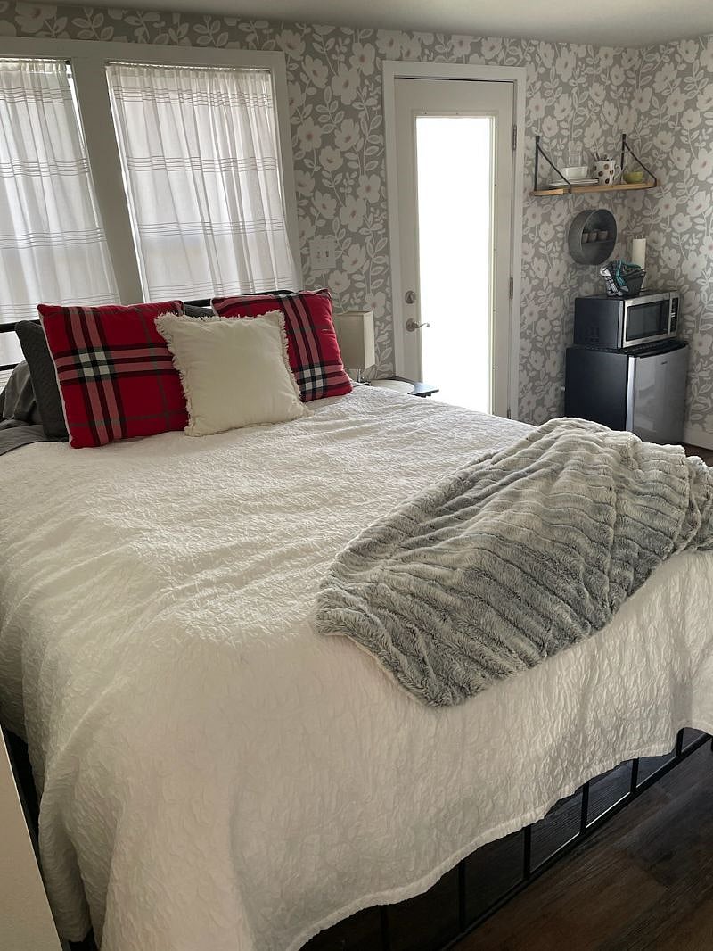 Furnished Finder property 339804_1 photo 8