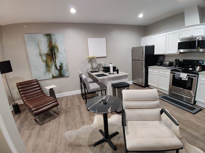Furnished Finder property 339841_4 photo 6