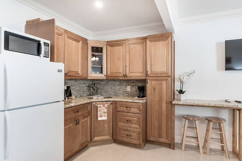 Furnished Finder property 339939_1 photo 8