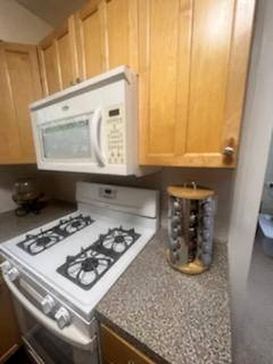 Furnished Finder property 340123_4 photo 8