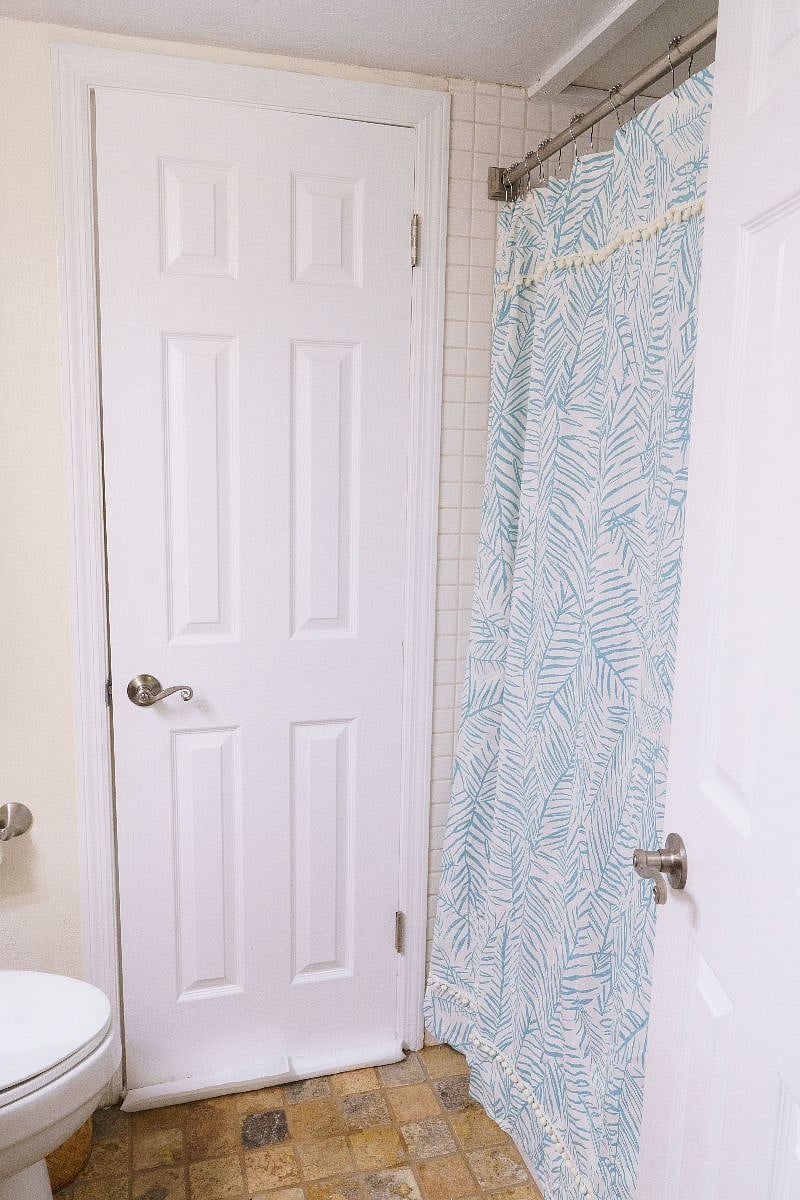 Guestroom 2 - bathroom 2