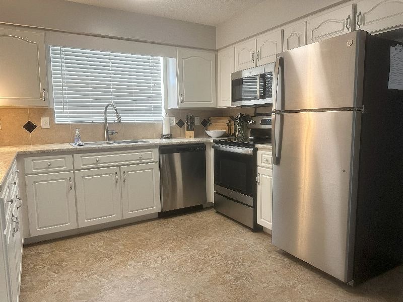 Furnished Finder property 340211_1 photo 12