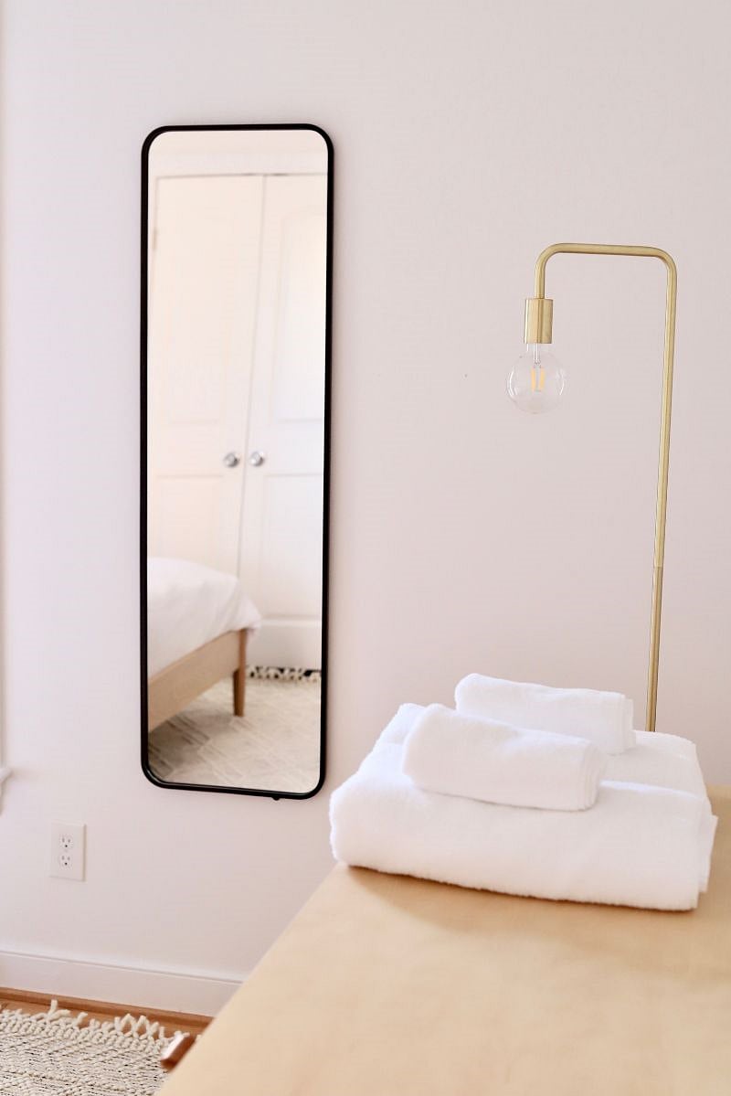 Full length mirror
