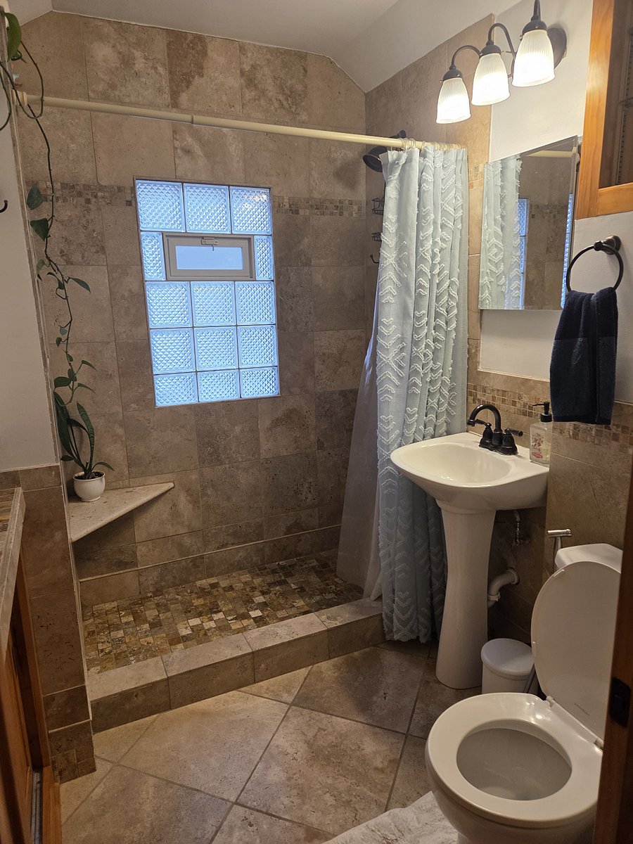 Private, Upper bathroom