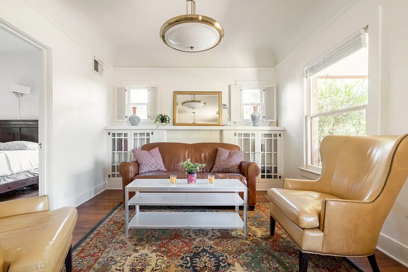 Living room - alternative layout with couch in front of fireplace
