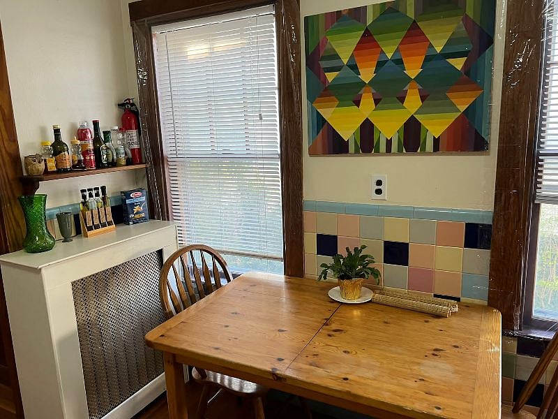 Eat in kitchen area