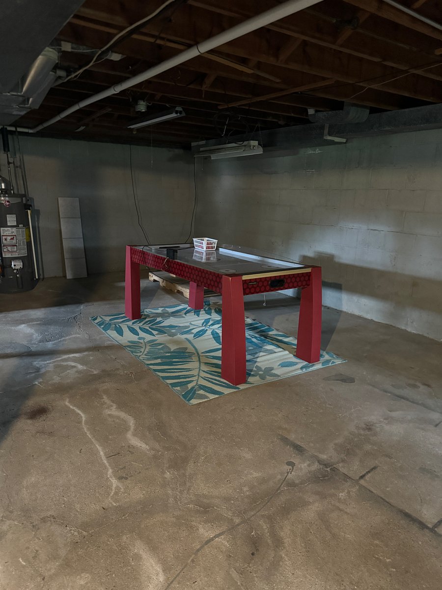 Air Hockey game table
