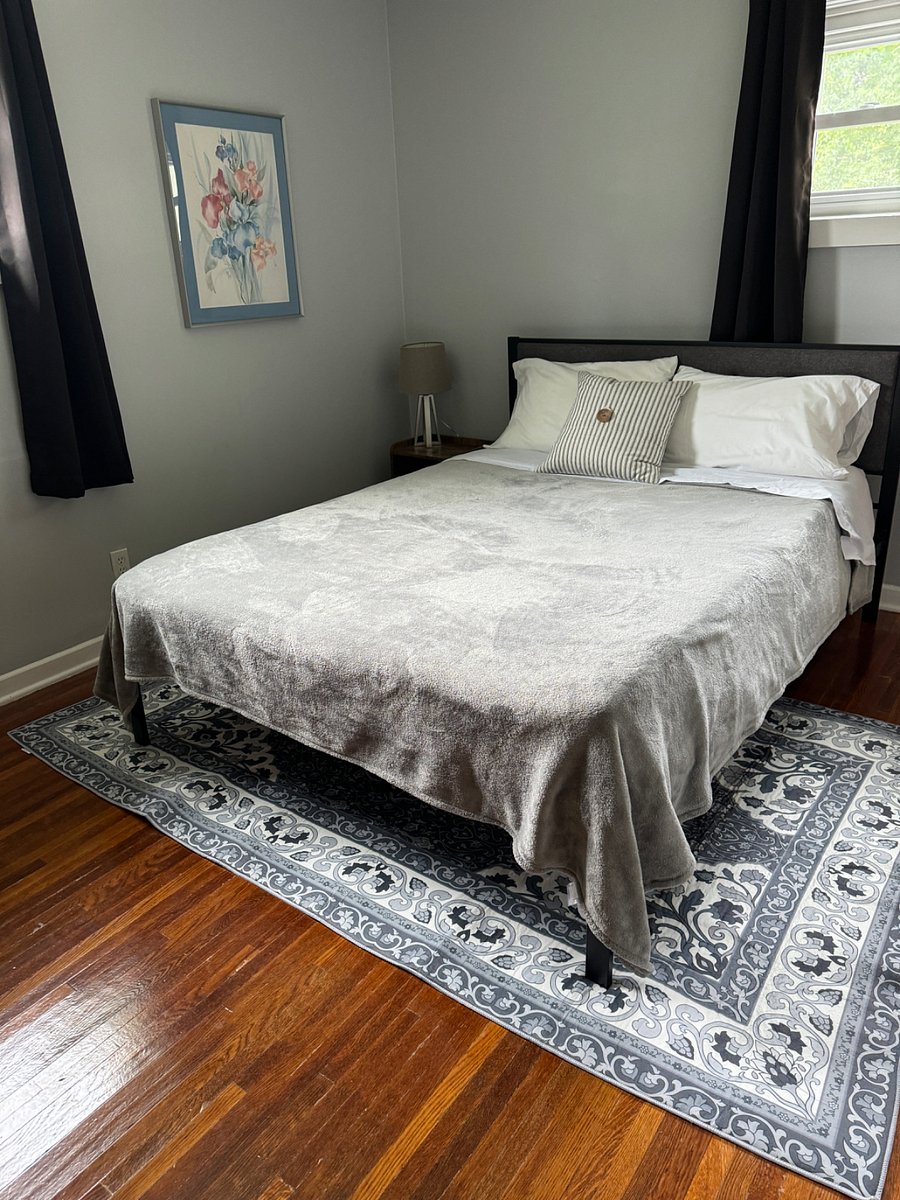 Queen bed