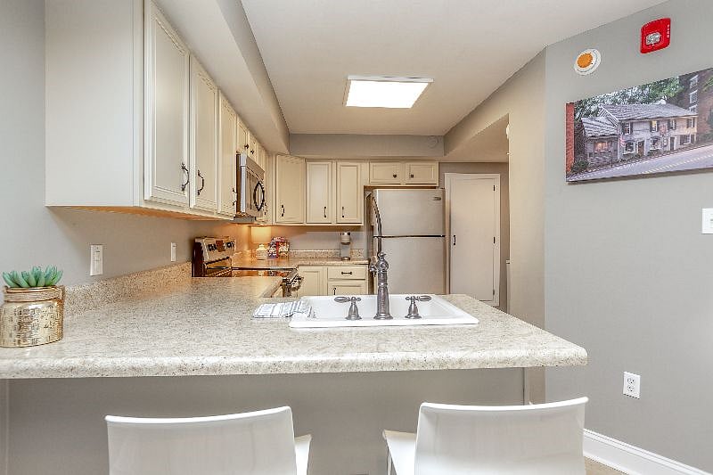 Furnished Finder property 340570_1 photo 7