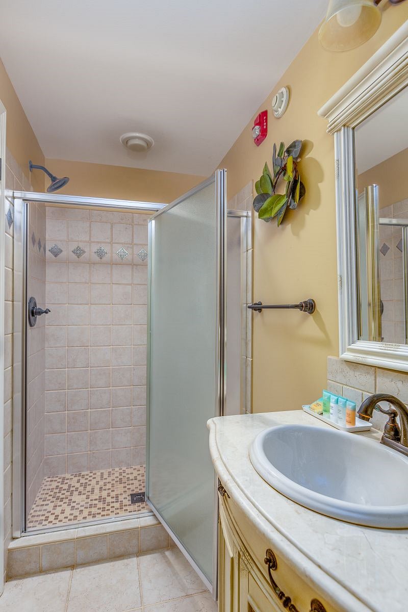 Furnished Finder property 340570_1 photo 12