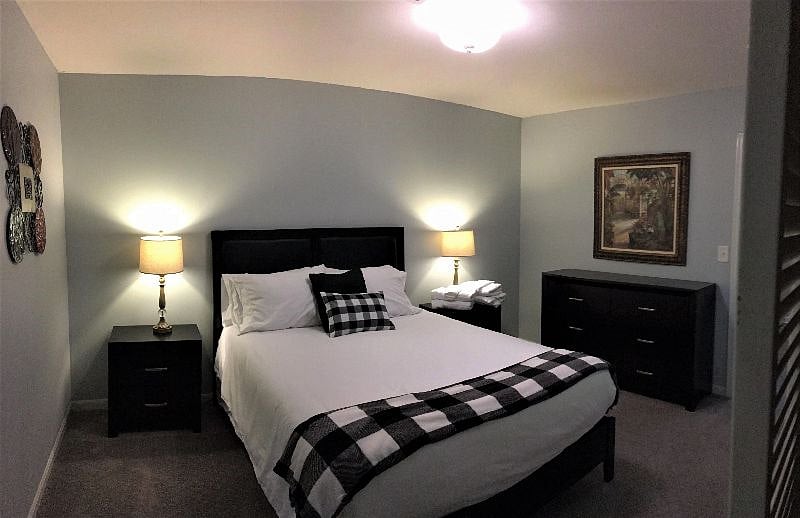 Comfortable bed and quality linens
