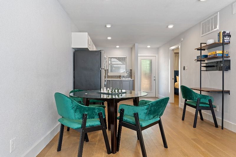 Furnished Finder property 340985_1 photo 5