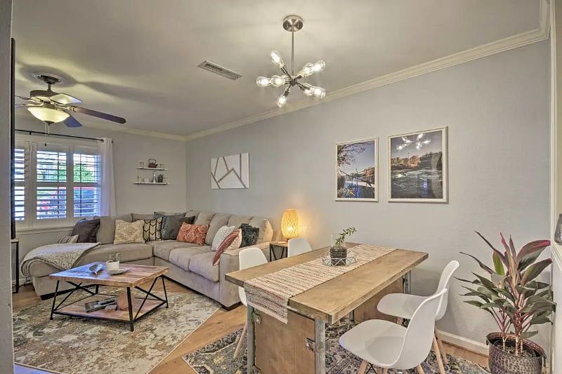 Living Room & Dining Area