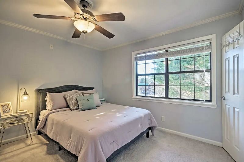Upstairs Bedroom 2