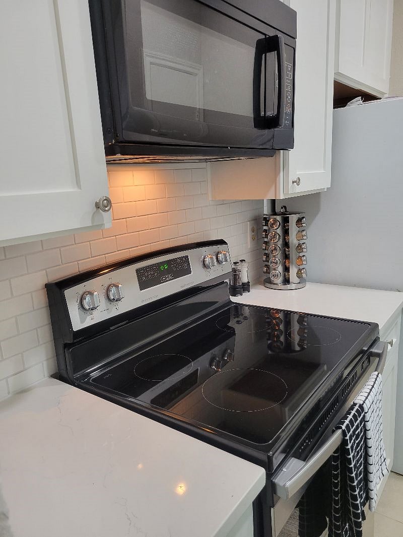 Brand new oven and microwave
