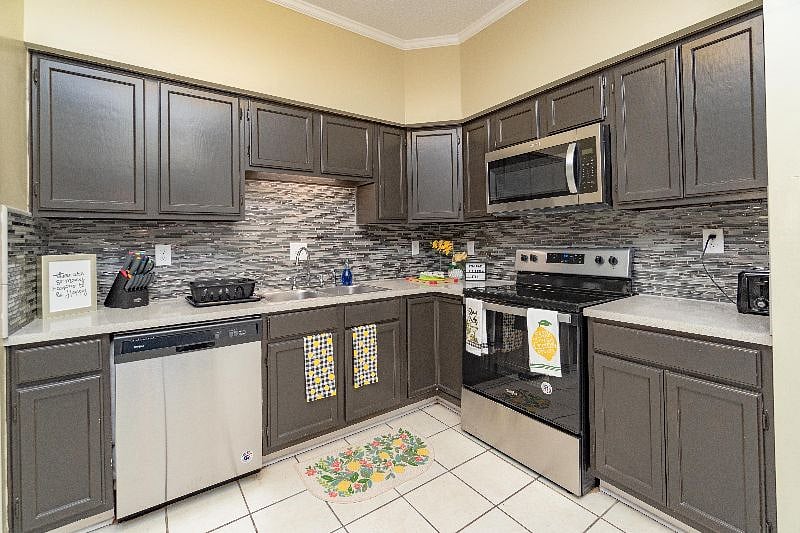 Furnished Finder property 341145_1 photo 17