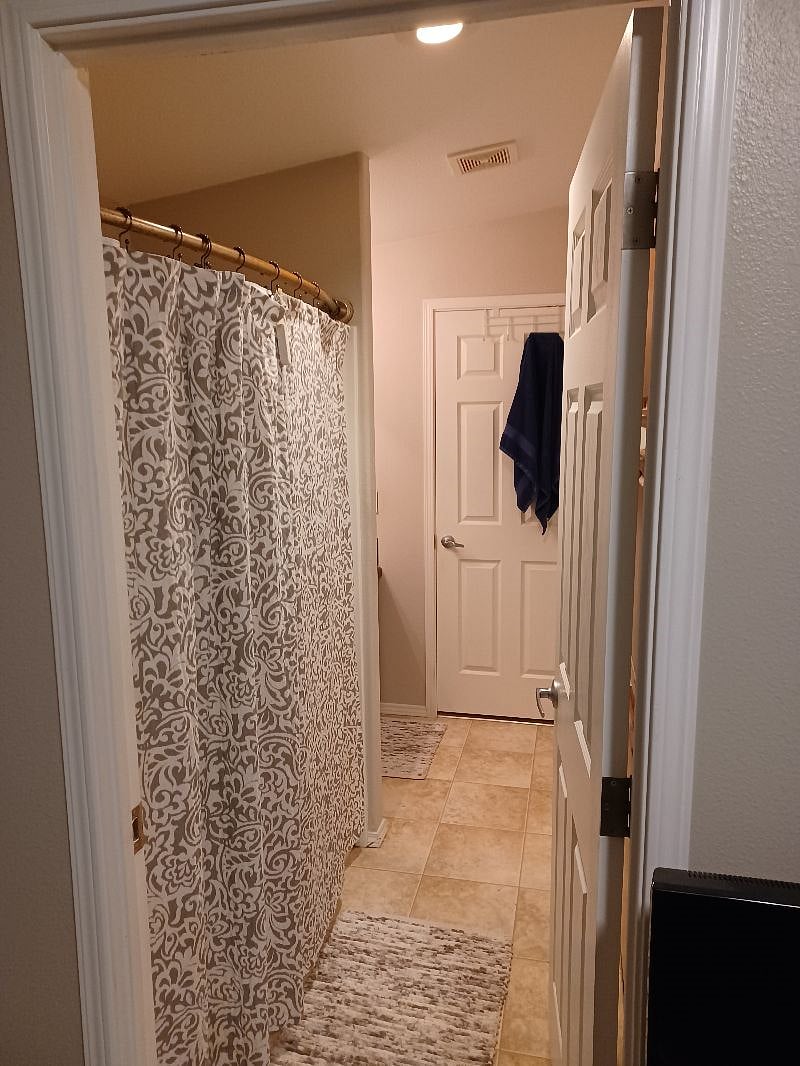 Furnished Finder property 341455_1 photo 4
