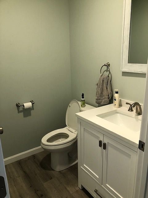 1/2 Bath Downstairs