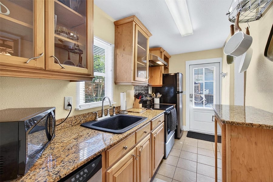 Furnished Finder property 341516_2 photo 4
