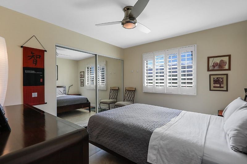 Second bedroom