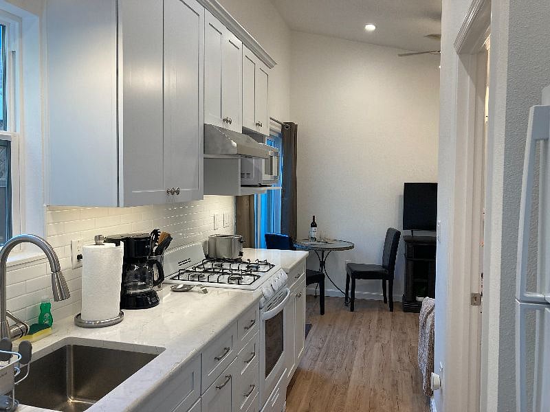 Furnished Finder property 341675_1 photo 11
