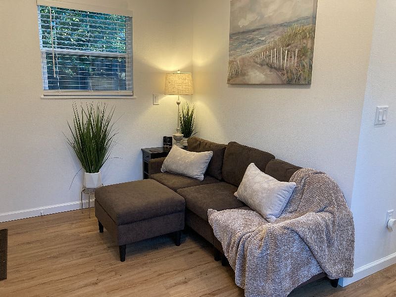 Furnished Finder property 341675_1 photo 8