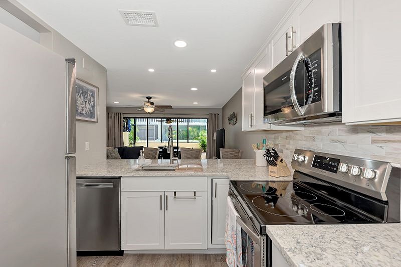 Furnished Finder property 341768_1 photo 12