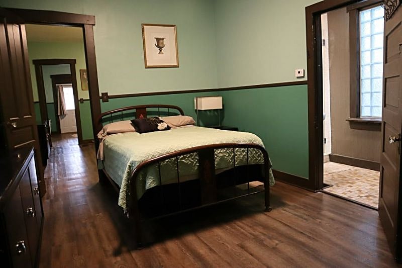 Furnished Finder property 341778_1 photo 3