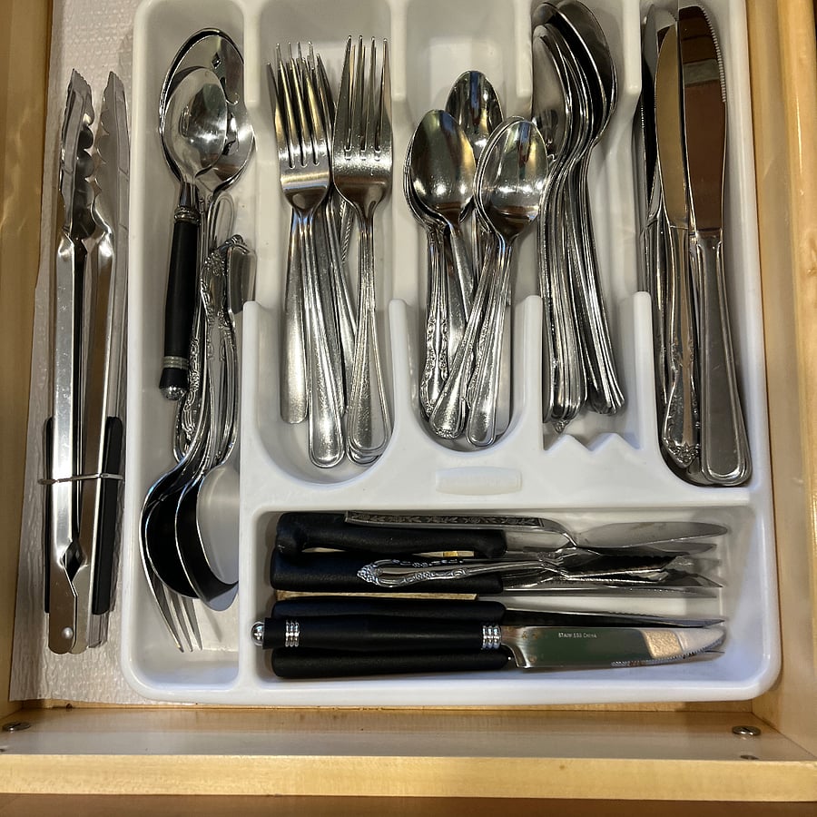 Eating utensils