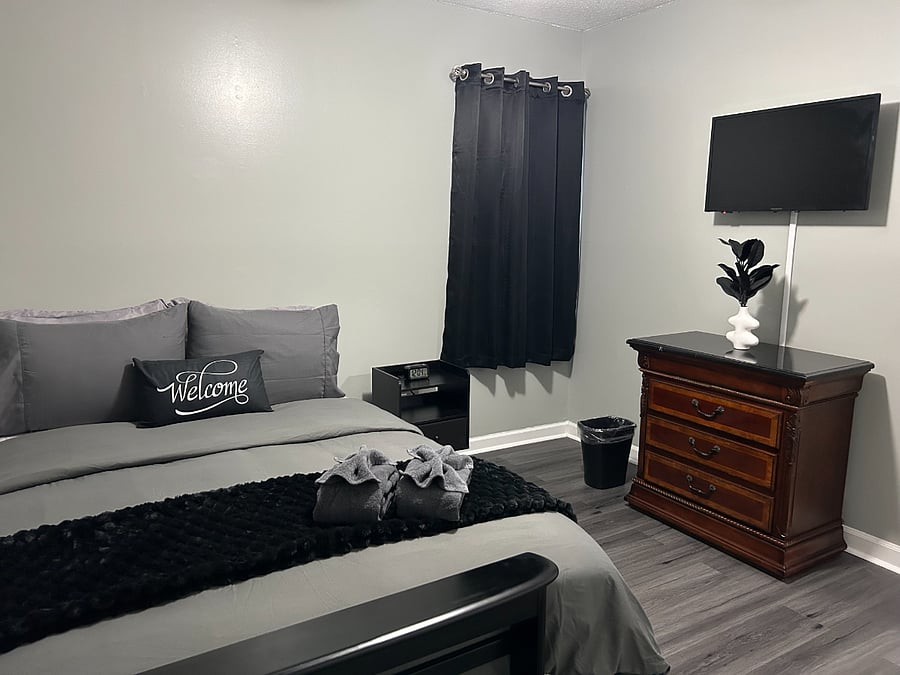 Bedroom #1