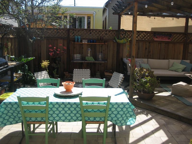 backyard dining