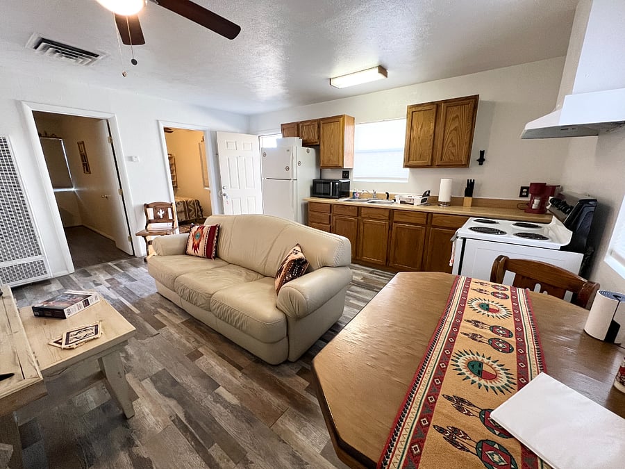 2 Bed - $1600