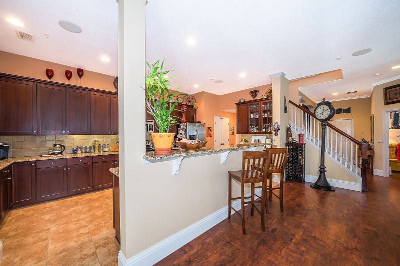 Furnished Finder property 342048_1 photo 10